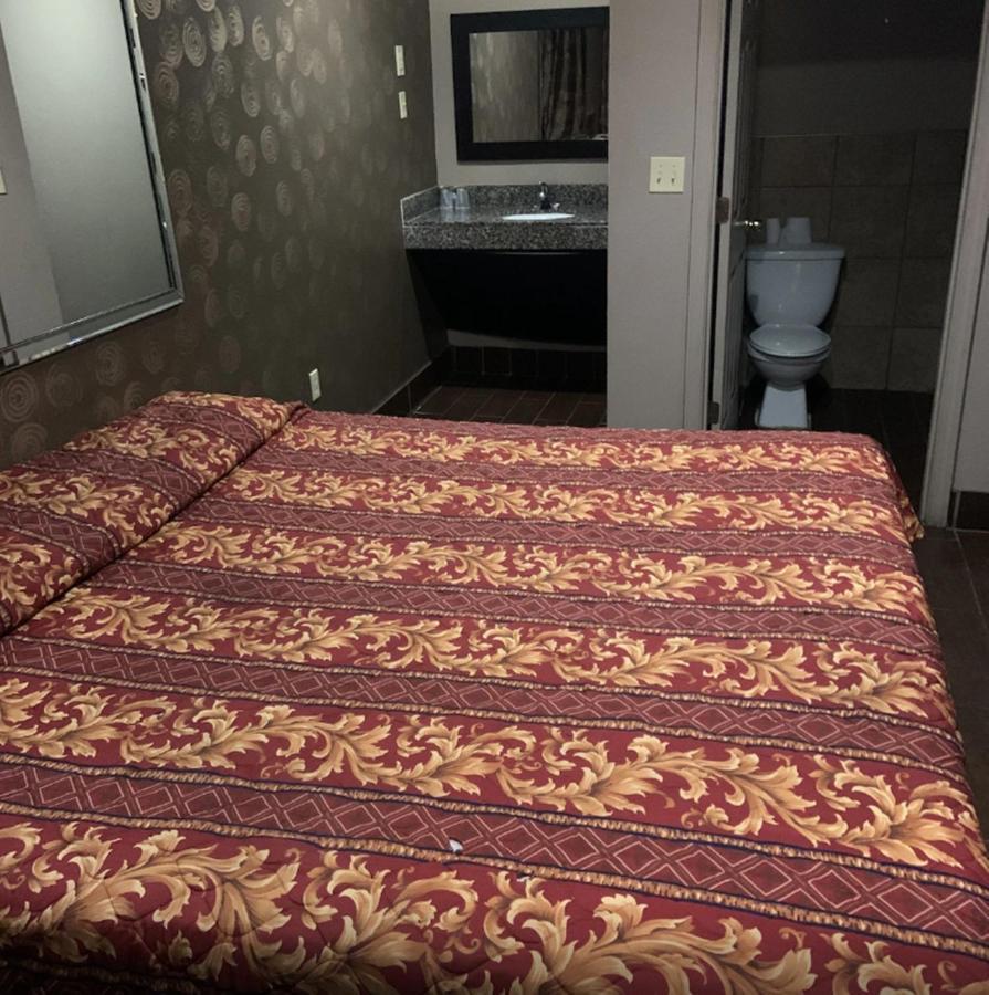 Royal Relax Inn Fairmont City Ngoại thất bức ảnh